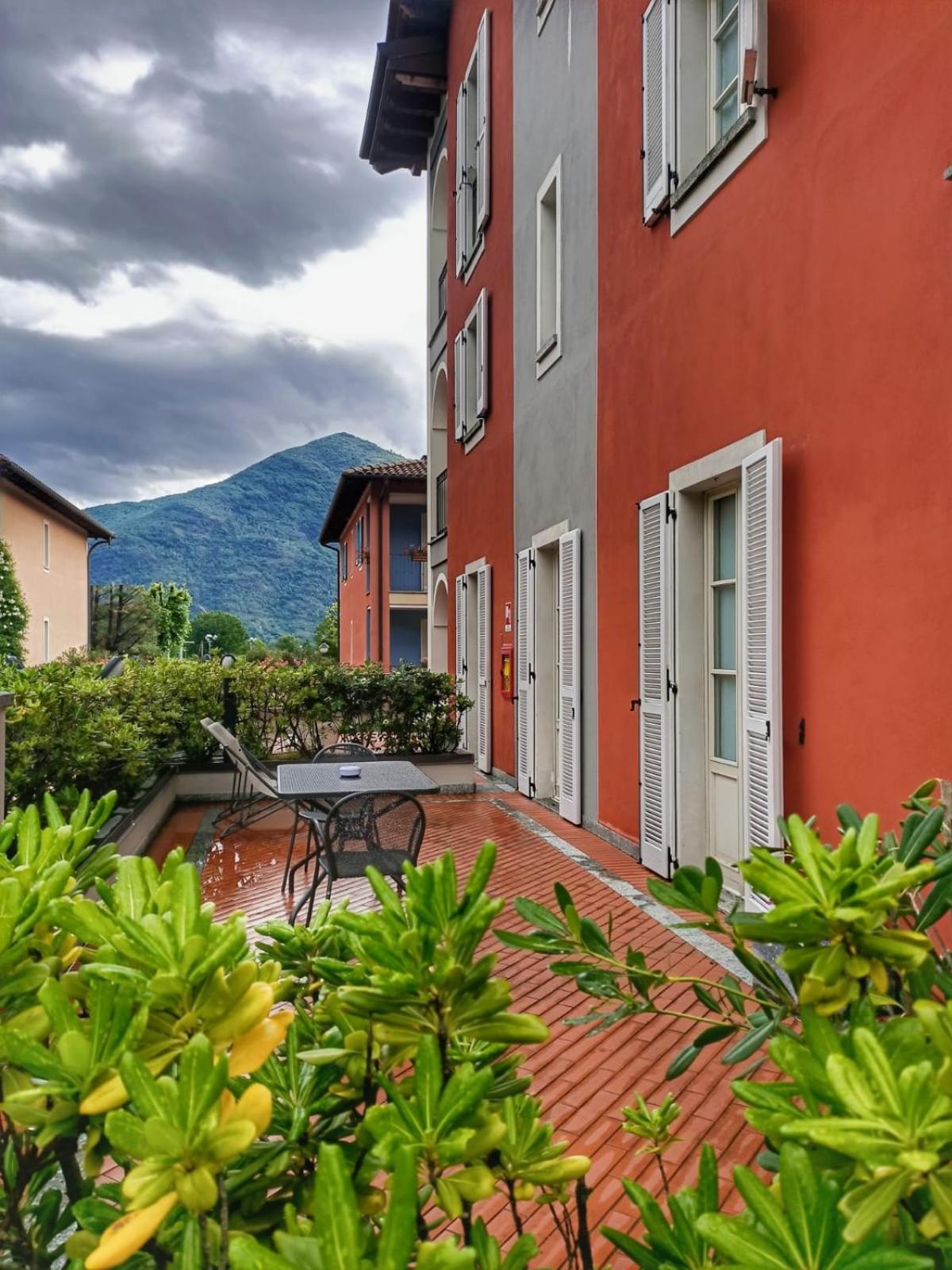Aquazzurra Resort & Aparthotel Cannobio Bagian luar foto