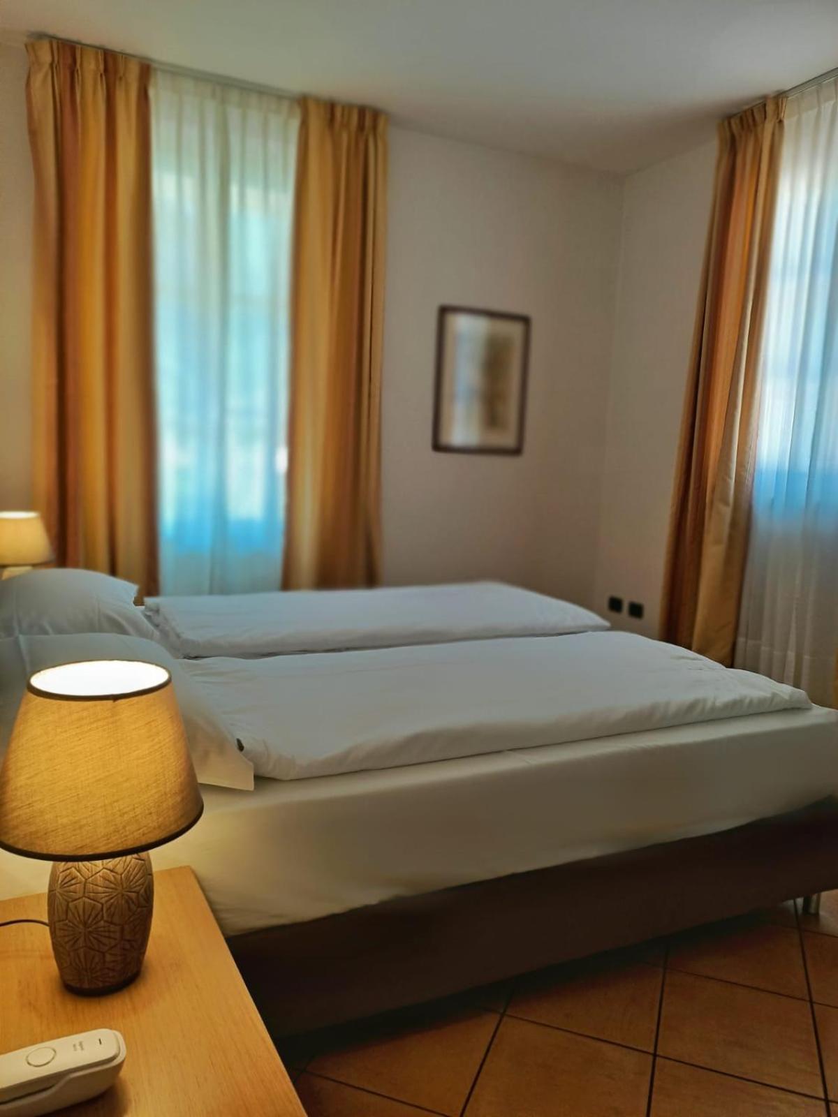 Aquazzurra Resort & Aparthotel Cannobio Bagian luar foto