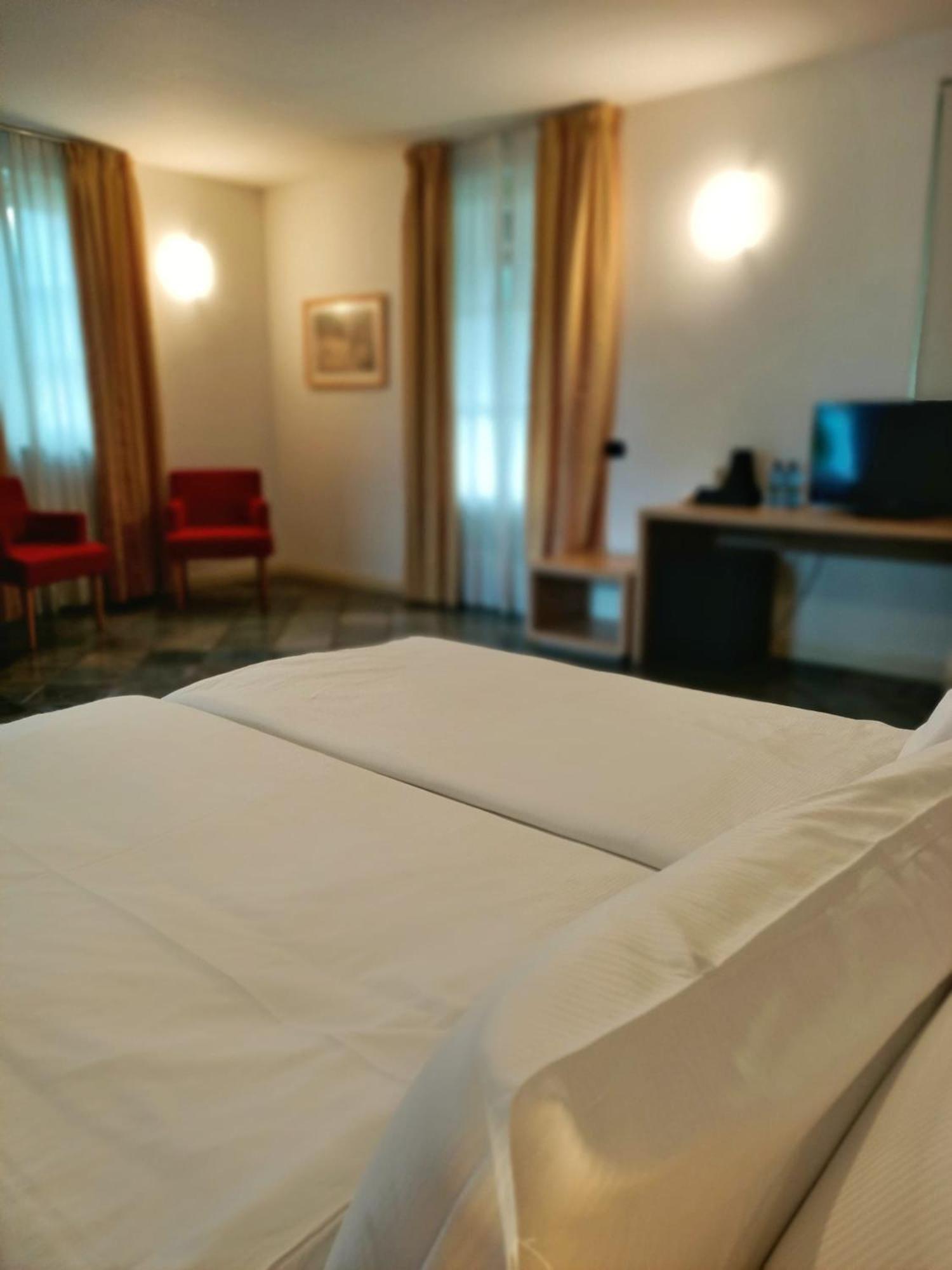 Aquazzurra Resort & Aparthotel Cannobio Bagian luar foto