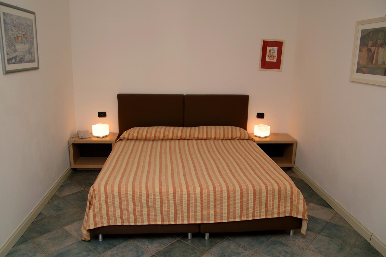 Aquazzurra Resort & Aparthotel Cannobio Bagian luar foto